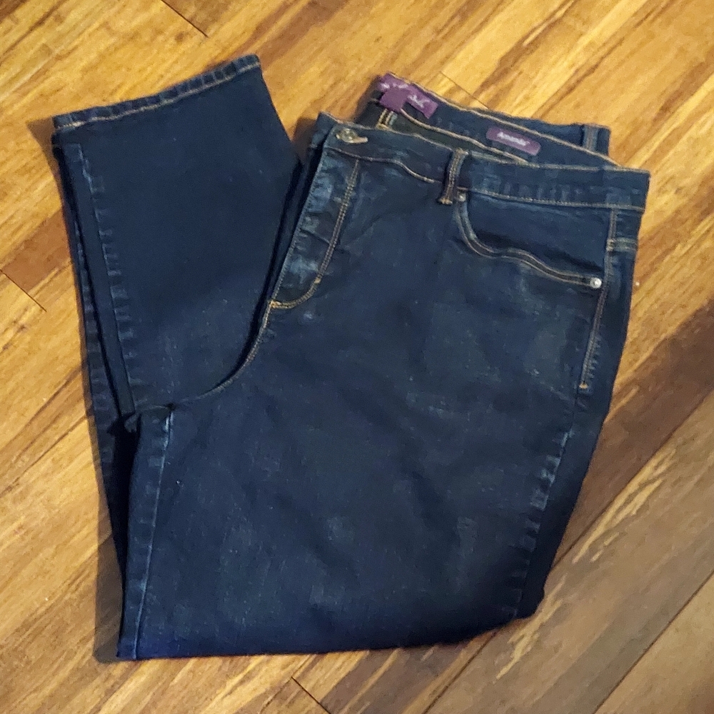 Gloria Vanderbilt Women's Jeans - Picture 6 of 6